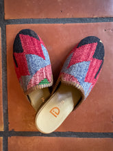 Load image into Gallery viewer, Kilim Shoes