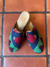 Load image into Gallery viewer, Kilim Shoes