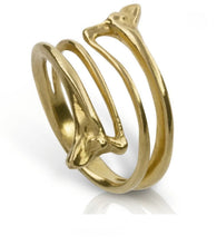 Load image into Gallery viewer, GOGO Rattlesnake Rib Ring
