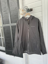 Load image into Gallery viewer, Free Fly Men's Cloudshield Rain Jacket - Black Sand