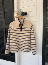 Load image into Gallery viewer, Orvis Women's Outdoor Quilted 1/4-Snap Pullover
