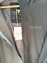 Load image into Gallery viewer, Free Fly Men's Cloudshield Rain Jacket - Black Sand