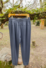 Load image into Gallery viewer, Free Fly Women's Bamboo Joggers