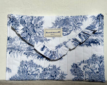 Load image into Gallery viewer, Greyfield x Maison Mallow Bordeaux Clutch