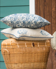 Load image into Gallery viewer, Throw Pillows
