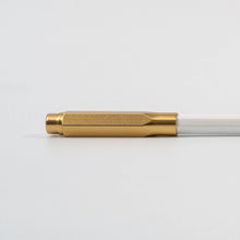 Load image into Gallery viewer, Blackwing Point Guard
