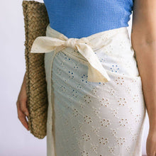 Load image into Gallery viewer, Ivory Eyelet Vienna Sarong
