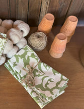 Load image into Gallery viewer, Foxglove Green Napkin Set
