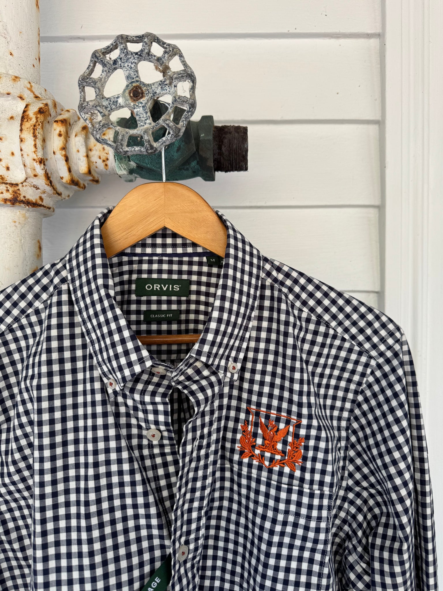 orvis dress shirts Orvis Tech Men's Chambray Work Shirt Spyderco whether youre pitching a risky idea at a meeting or casting in the sun Orvis Tech Chambray Long-Sleeve Work