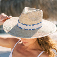 Load image into Gallery viewer, Carolina Palm Hat
